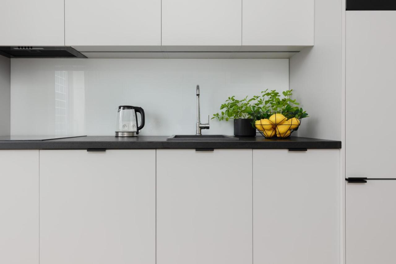 Spacious Apartment With Panoramic View Of Warsaw By Noclegi Renters Eksteriør billede