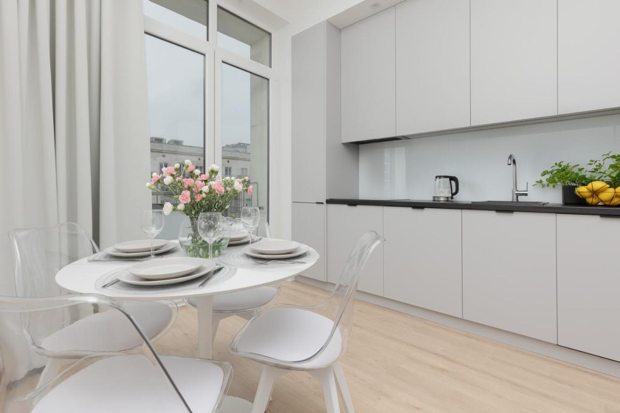 Spacious Apartment With Panoramic View Of Warsaw By Noclegi Renters Eksteriør billede