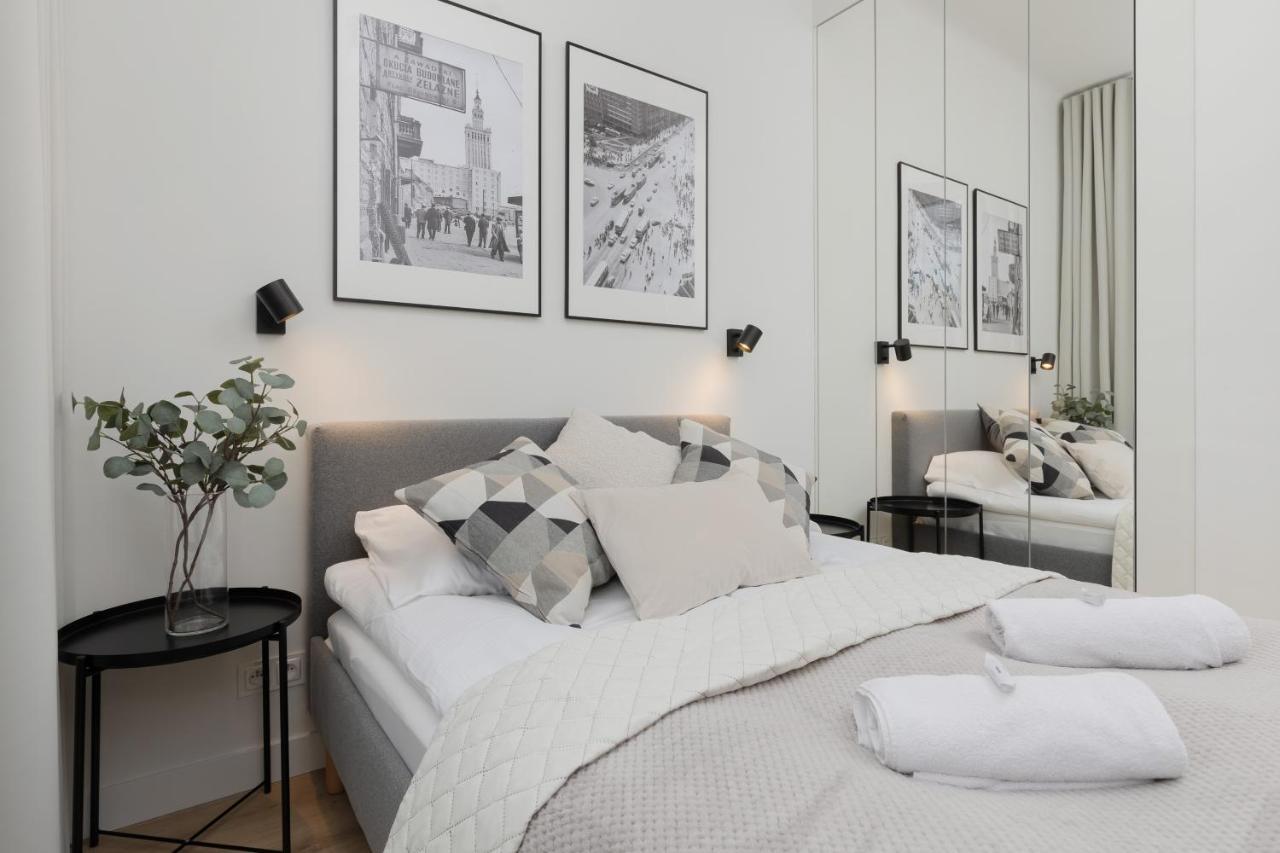 Spacious Apartment With Panoramic View Of Warsaw By Noclegi Renters Eksteriør billede
